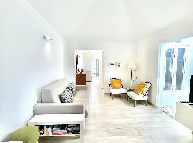 Feriehus Casahost Townhouse Lise Puerto del Carmen (Lanzarote)