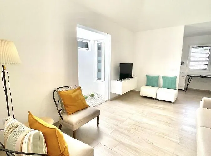 Holiday home Casahost Townhouse Lise *