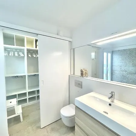 Casahost Townhouse Lise Semesterbostad Puerto del Carmen (Lanzarote)